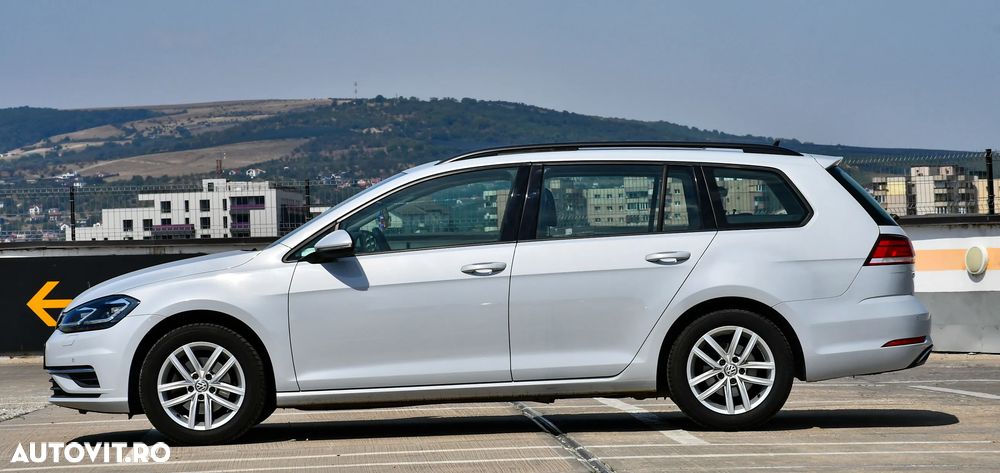 Volkswagen Golf 1.6 TDI Comfortline - 8