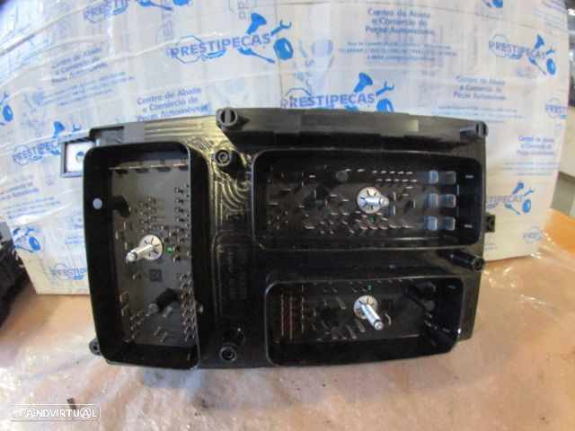 Caixa Fusiveis 5DK00866838 OPEL ASTRA H 2005 1.7CDTI 100CV 5P CINZA HELLA - 2