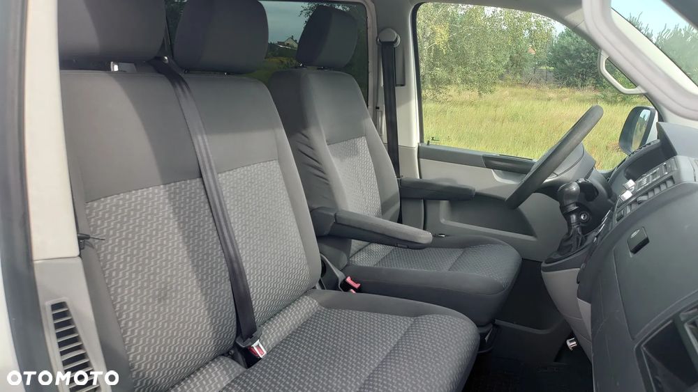 Volkswagen Transporter - 11