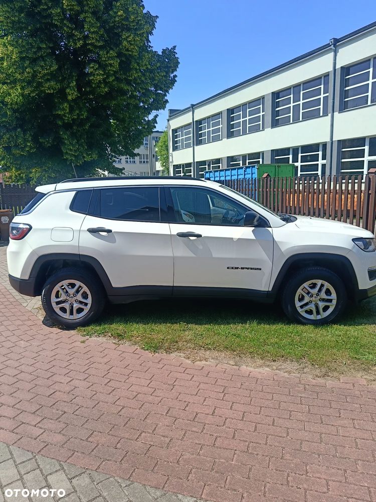 Jeep Compass - 2