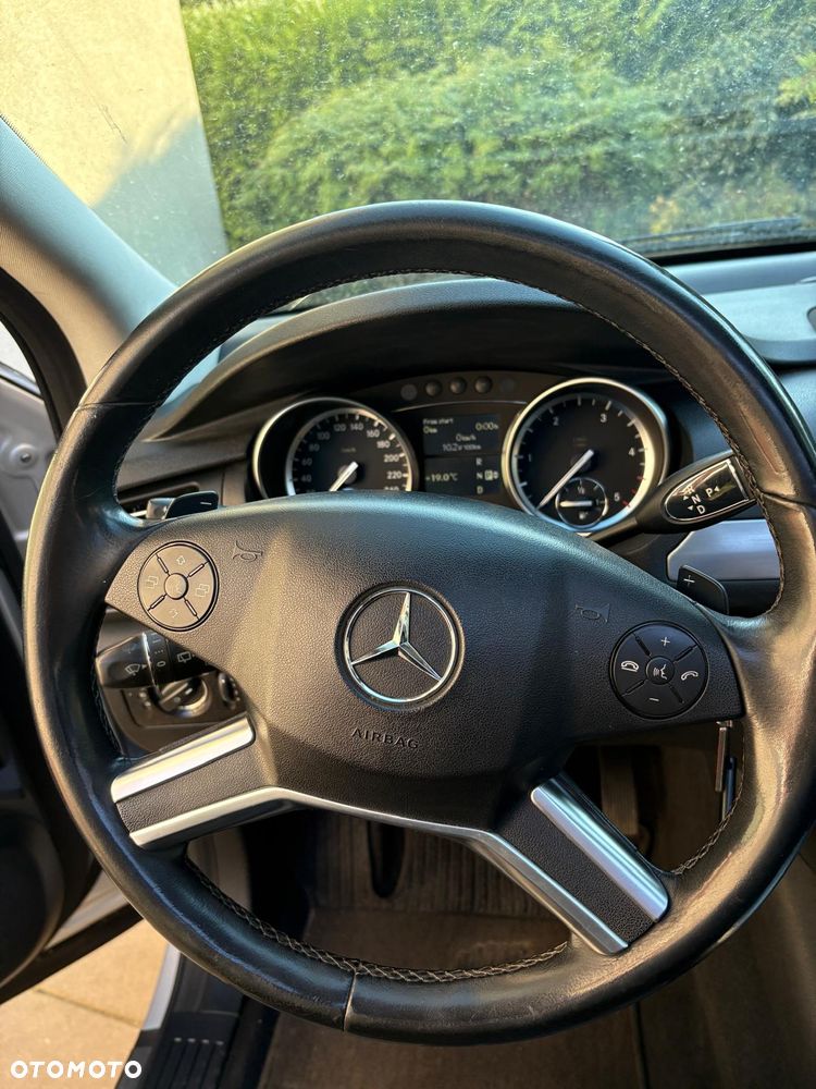 Mercedes-Benz Klasa R 350 CDI L DPF 4Matic 7G-TRONIC - 24