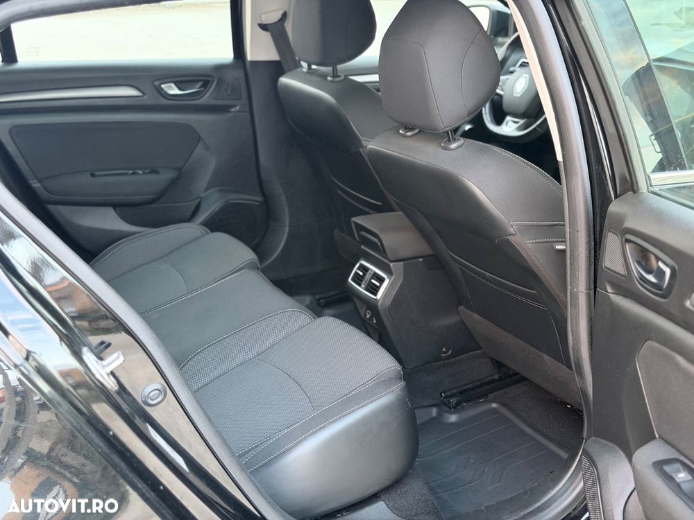 Renault Megane E-TECH 160 E-Tech engineered - 8