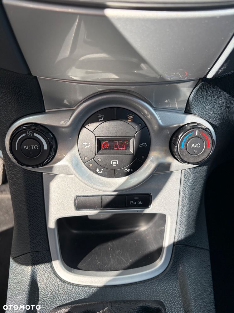 Ford Fiesta 1.25 Titanium - 15