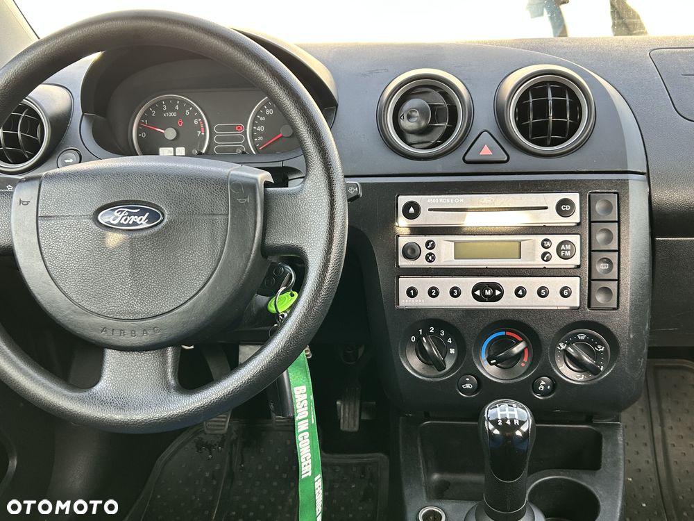 Ford Fiesta - 6