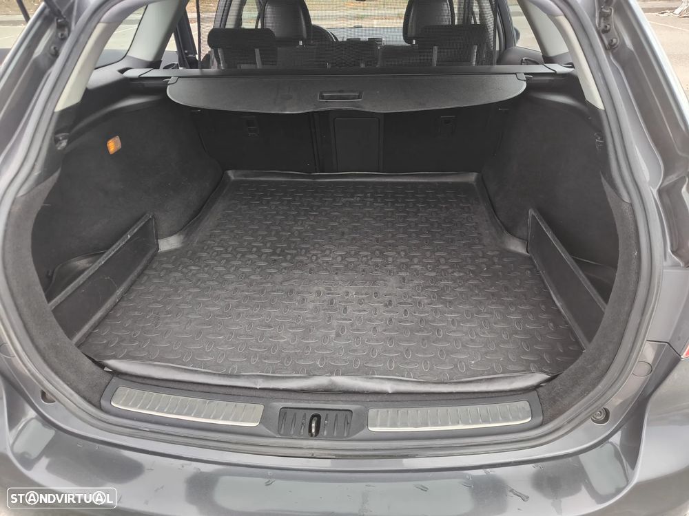 Toyota Avensis SW - 13