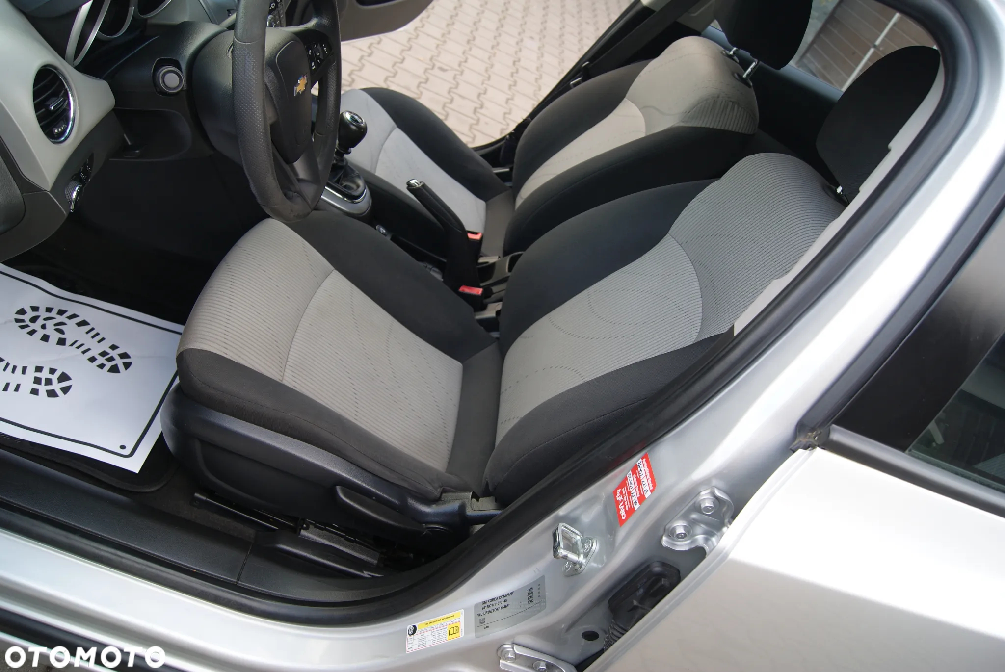 Chevrolet Cruze Station Wagon 1.6 LS - 18