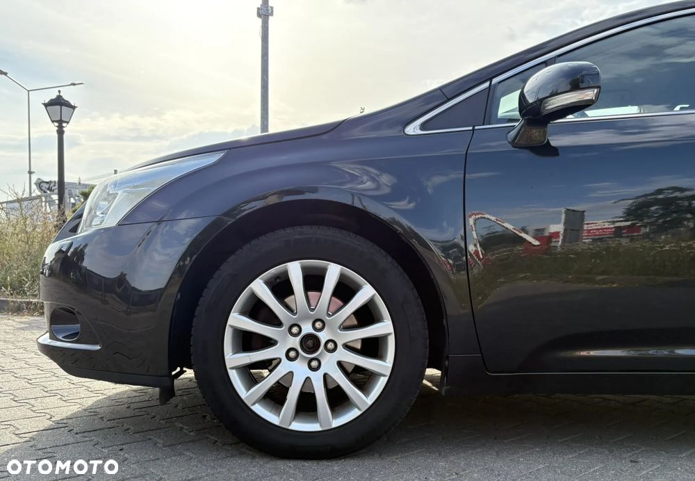 Toyota Avensis 2.0 Prestige EU5 MS - 6
