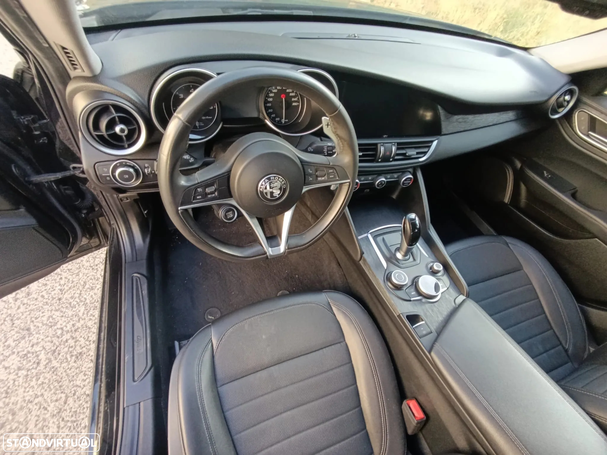 Alfa Romeo Giulia 2.2 D Super AT8 - 14