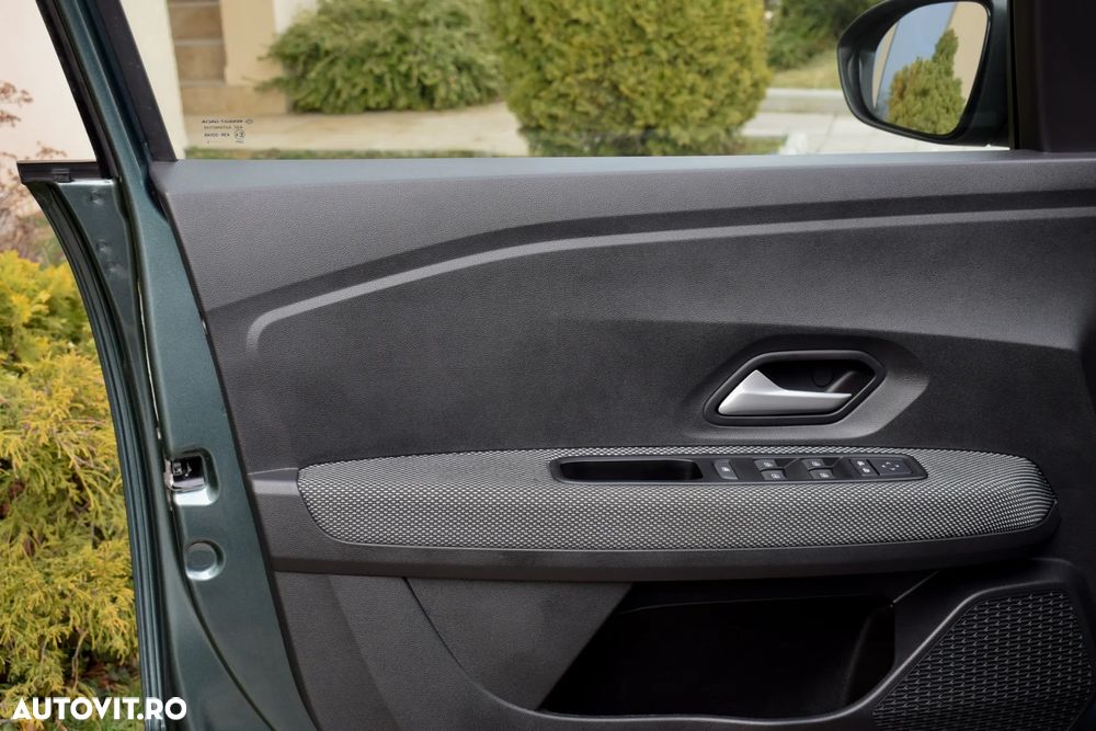 Dacia Sandero Stepway ECO-G 100 MT6 Expression - 28