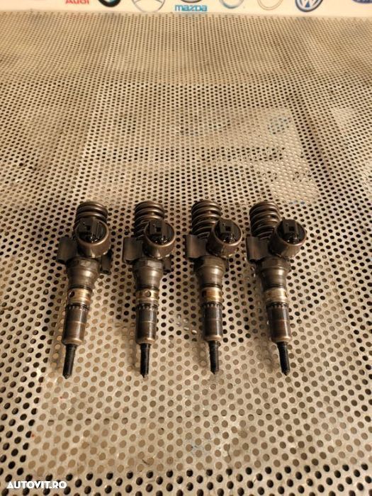 Injectoare Injector Vw Audi Seat Skoda 2.0 Tdi Euro 4 Bosch 2 Prinderi A4 A6 Passat Golf Octavia - 1