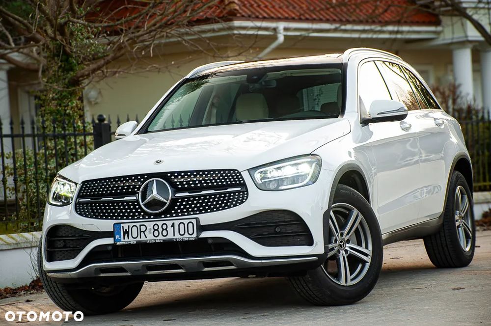 Mercedes-Benz GLC 300 4Matic 9G-TRONIC AMG Line - 1