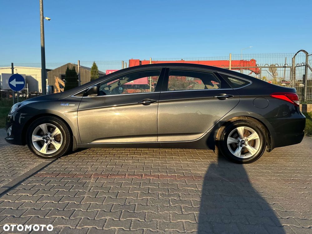 Hyundai i40 1.7 CRDi Comfort + - 13
