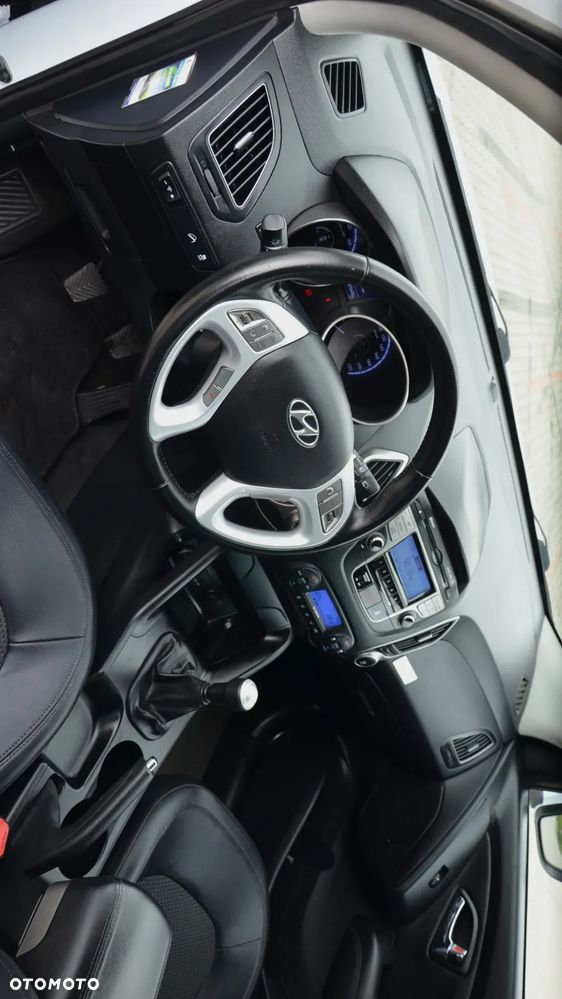 Hyundai ix35 - 15