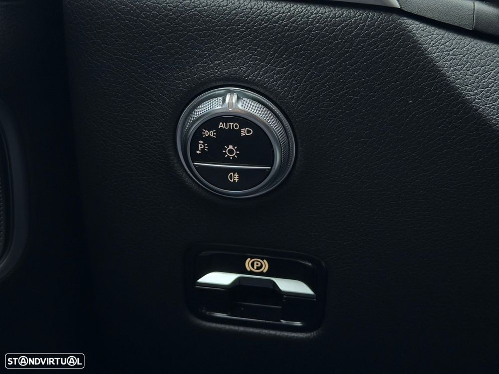 Mercedes-Benz GLC 300 d Coupe 4Matic - 32