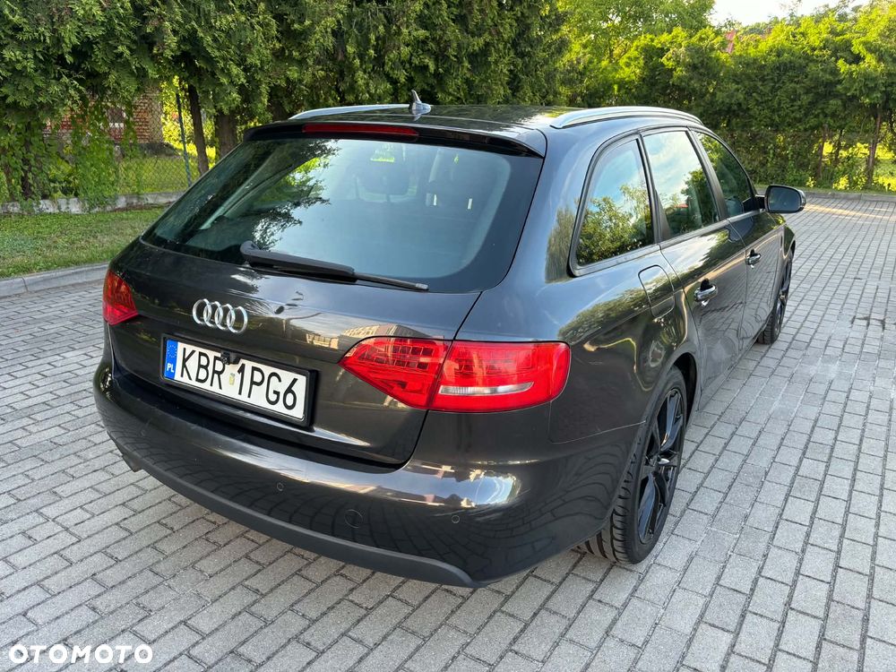Audi A4 Avant 2.0 TDI DPF Attraction - 4