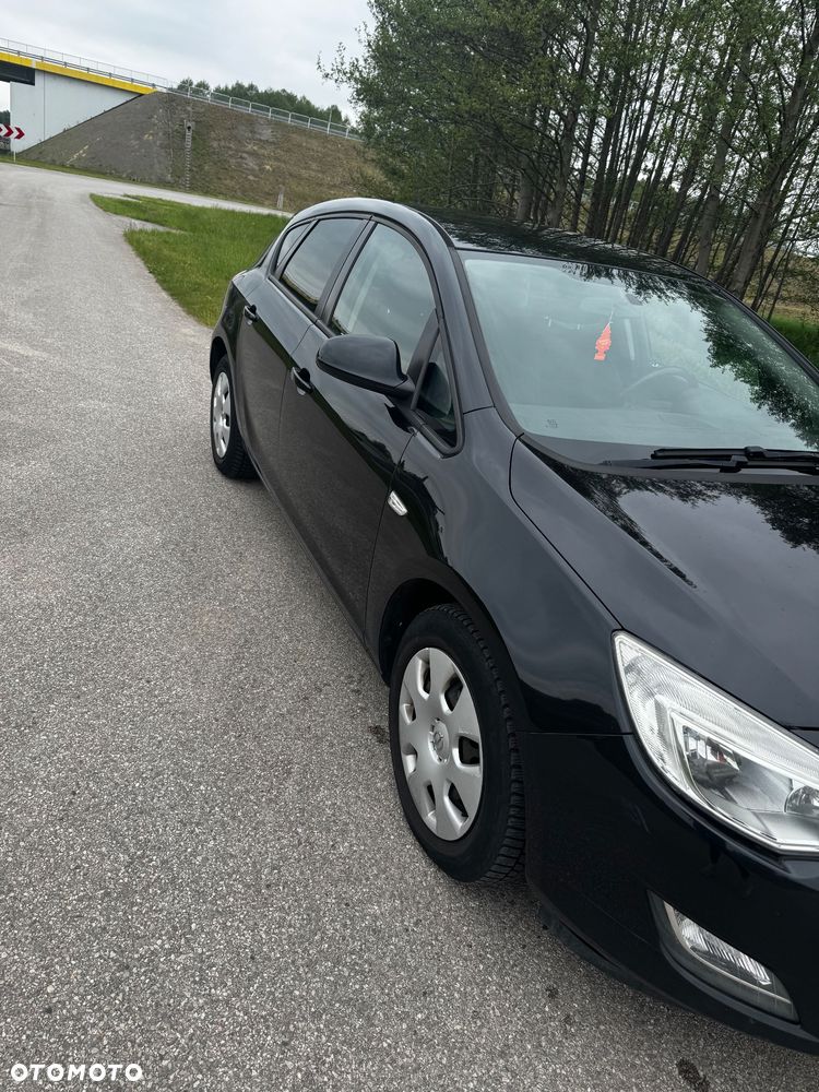 Opel Astra - 2