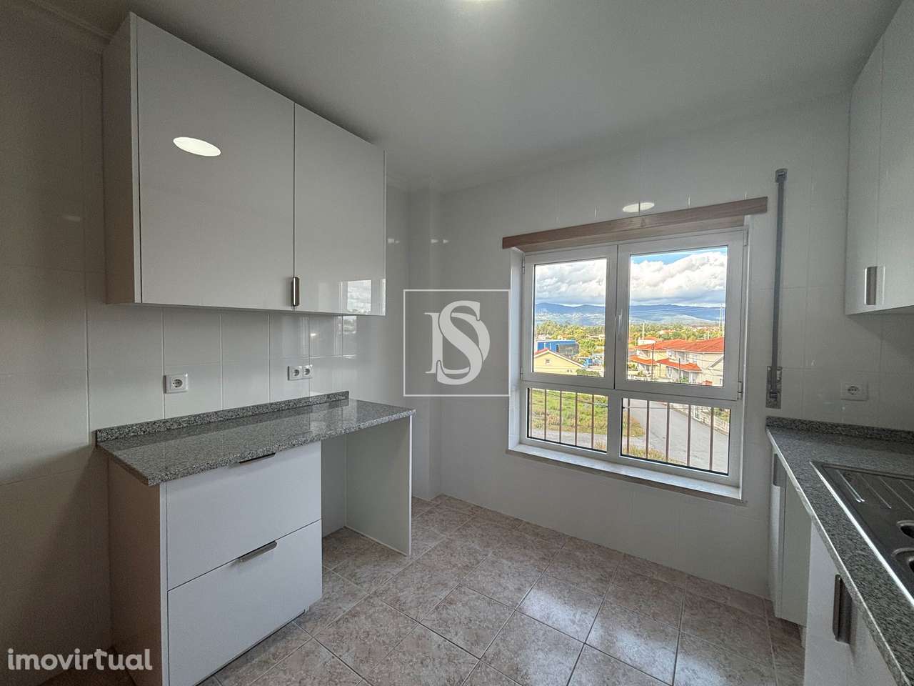 Apartamento T3 no centro de Tondela - Grande imagem: 4/21