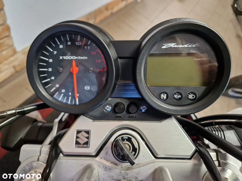 Suzuki Bandit - 37