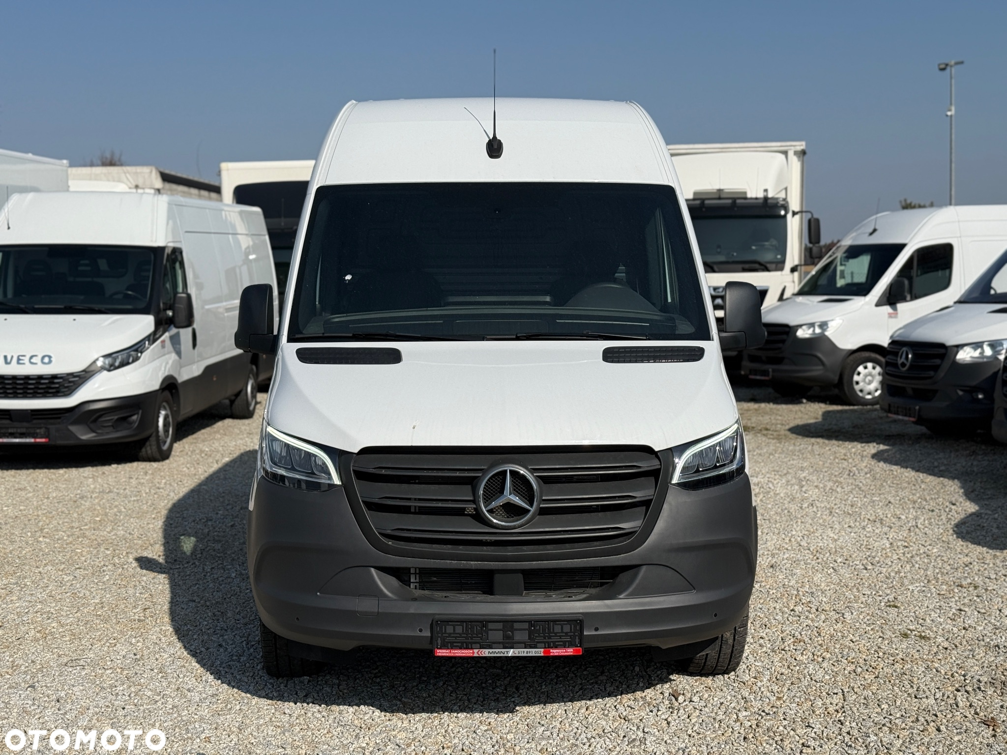 Mercedes-Benz Sprinter 317 CDI /L2H2 średniak/LED/Prawie Nowy/Navi/Klima/Kamera/bdb stan - 2