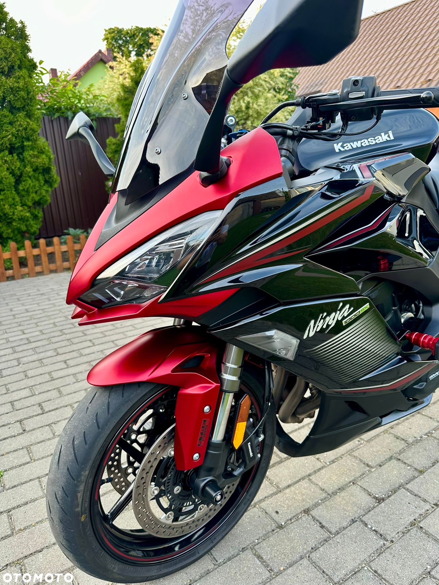 Kawasaki Ninja 1000 SX - 2