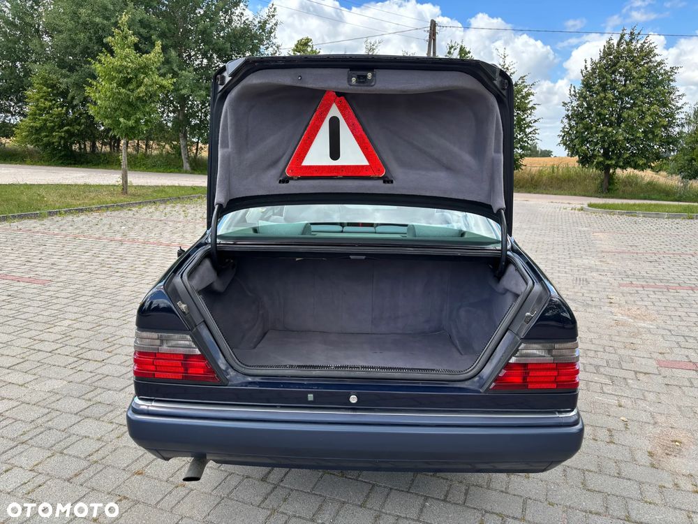 Mercedes-Benz Klasa E - 15