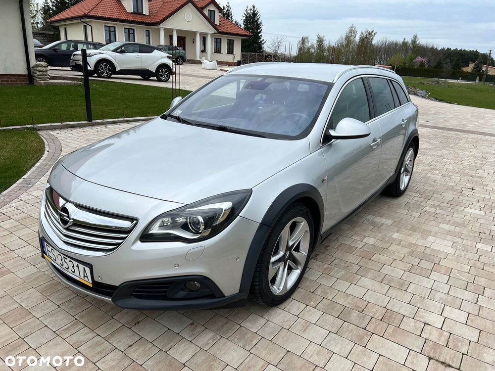 Opel Insignia - 1