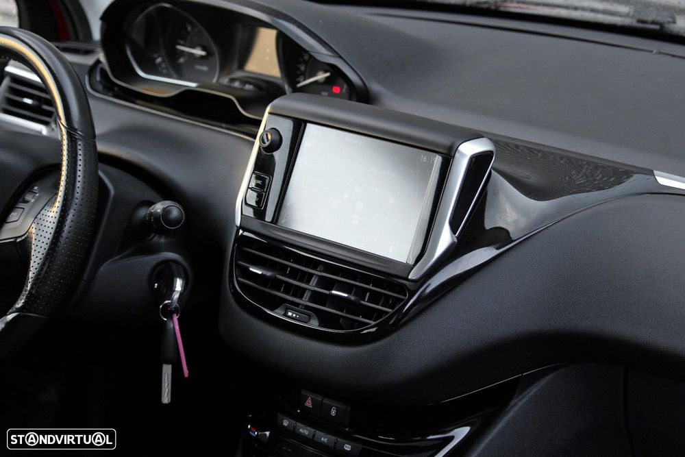 Peugeot 208 PureTech 82 Allure - 15