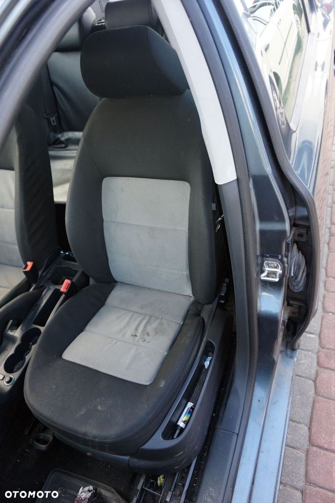 SKODA OCTAVIA II 1Z5 KOMBI 2006 9901 LV7F 1.9 TDI BKC 105KM GQQ SZARY na części - 11