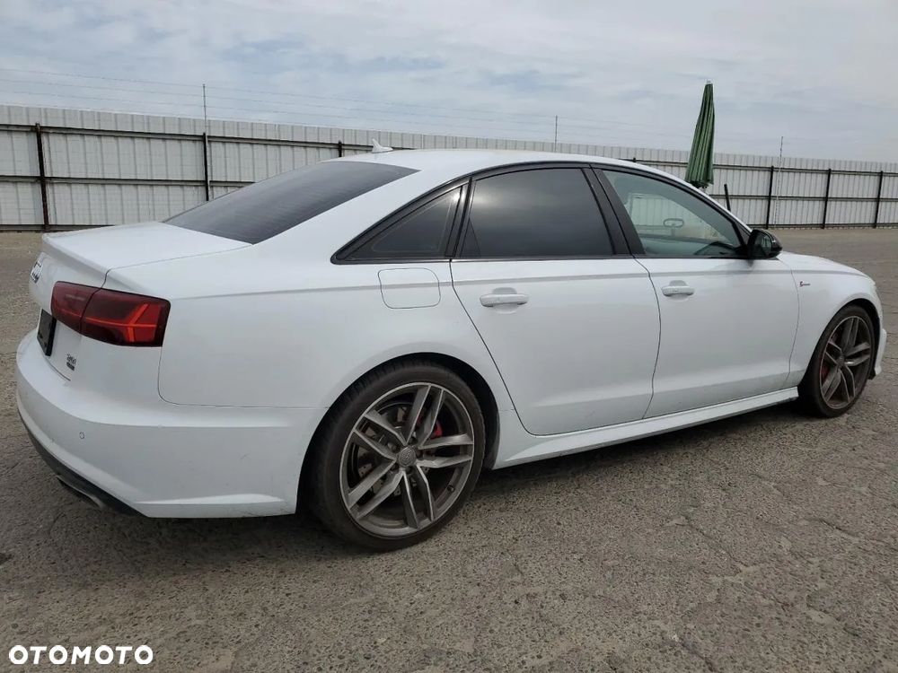 Audi A6 - 4