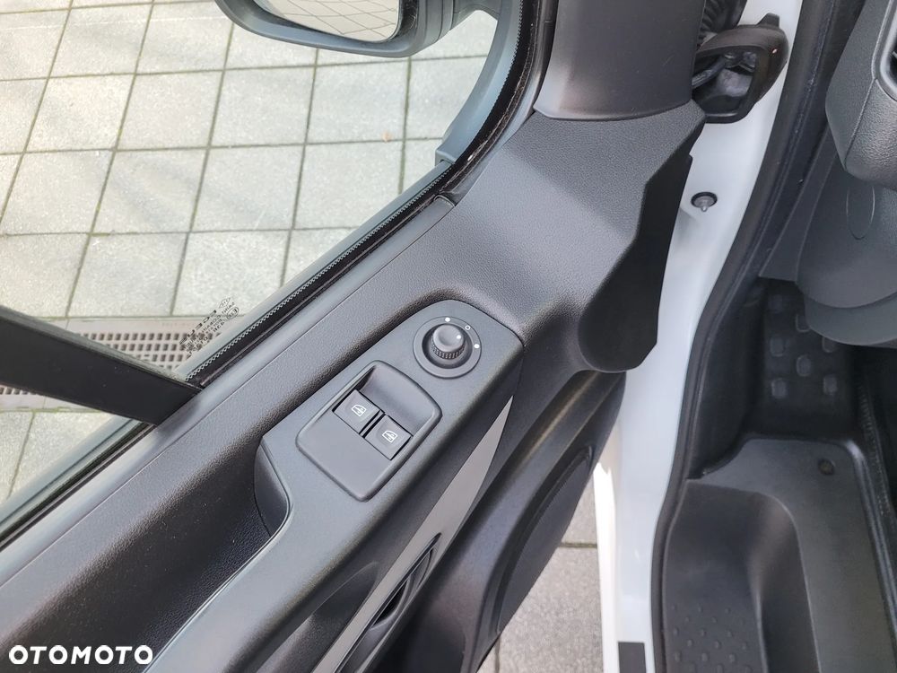 Renault Trafic ZABUDOWA BOTT 2xDRZWI BOCZNE KLIMA KAMERA FV23% - 20