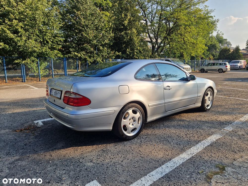 Mercedes-Benz CLK - 5