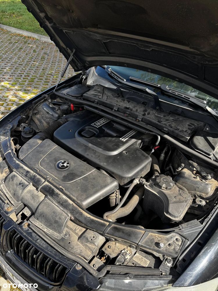 BMW Seria 3 318d - 20