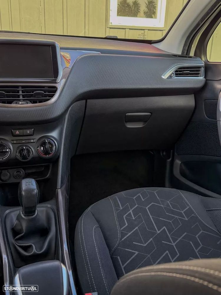 Peugeot 2008 1.2 VTi Active - 9