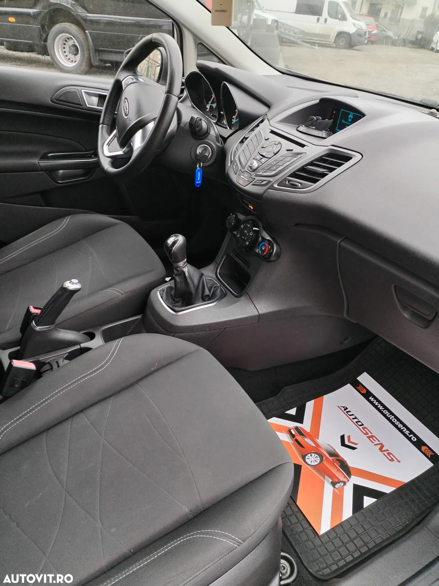 Ford Fiesta 1.25 Trend - 11