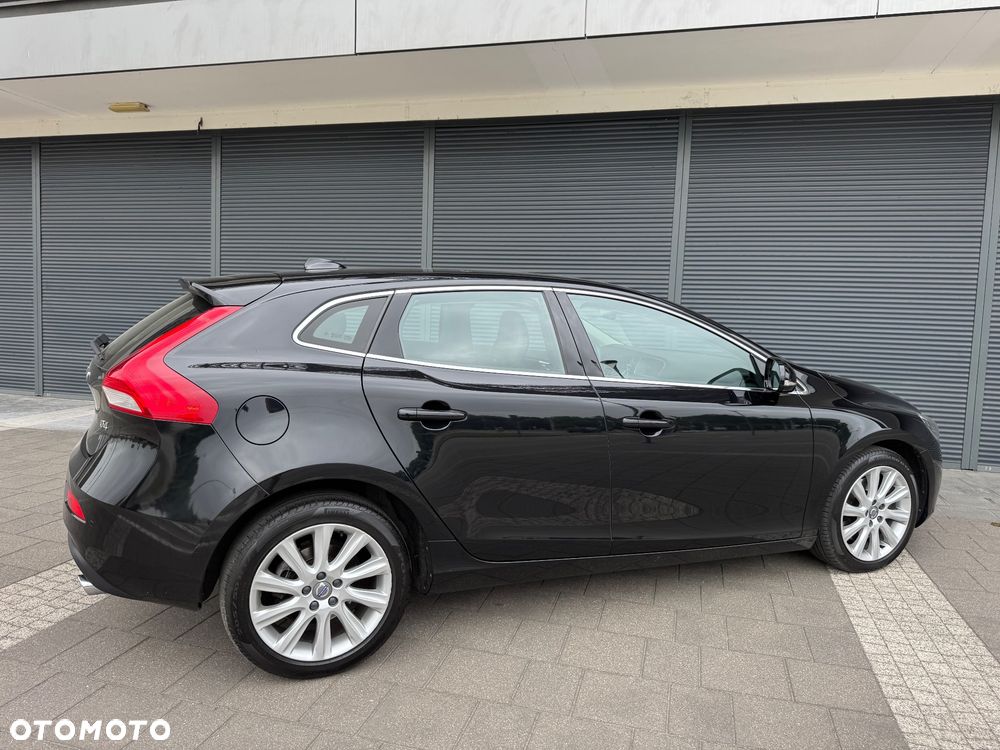 Volvo V40 D4 Geartronic Momentum - 31