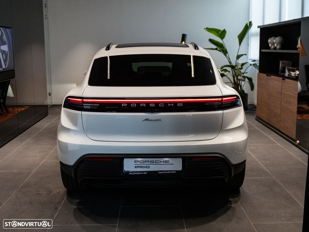 Porsche Macan Electric - 9