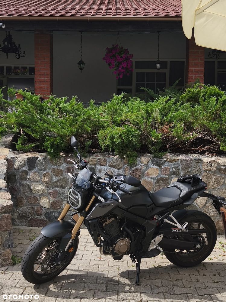 Honda CB - 16