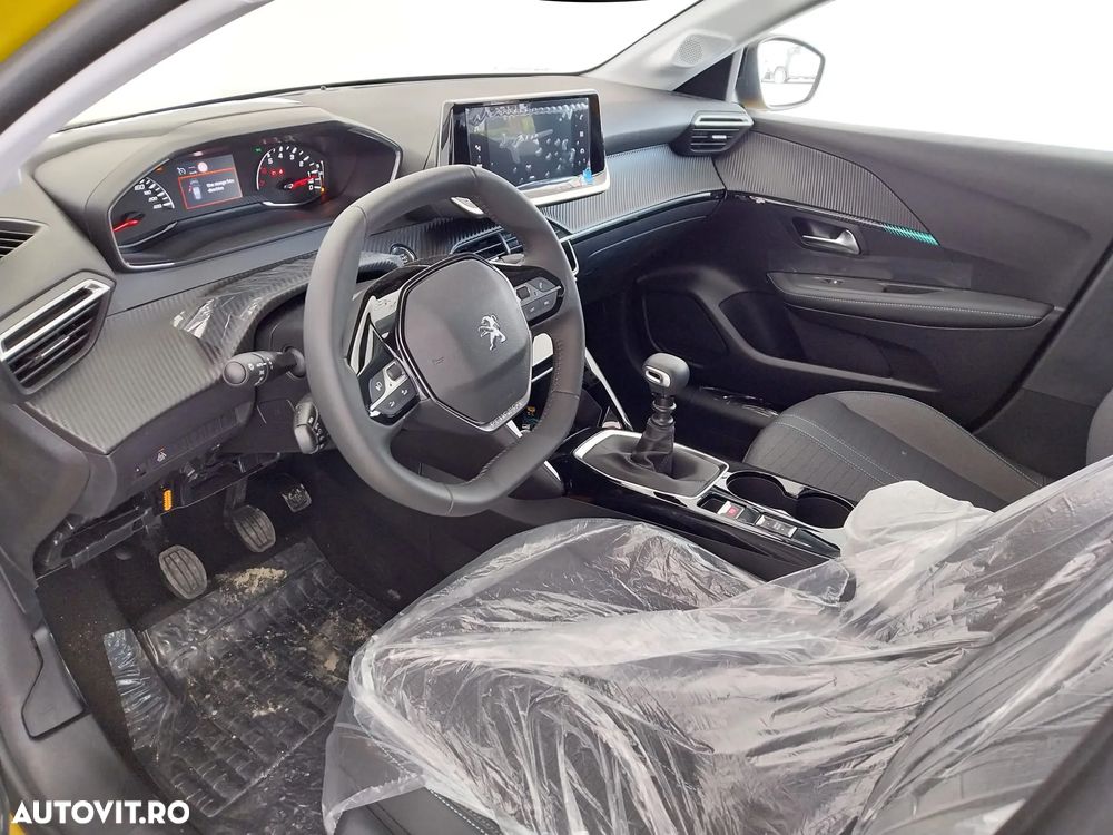 Peugeot 208 1.2 L PureTech STT Allure - 6