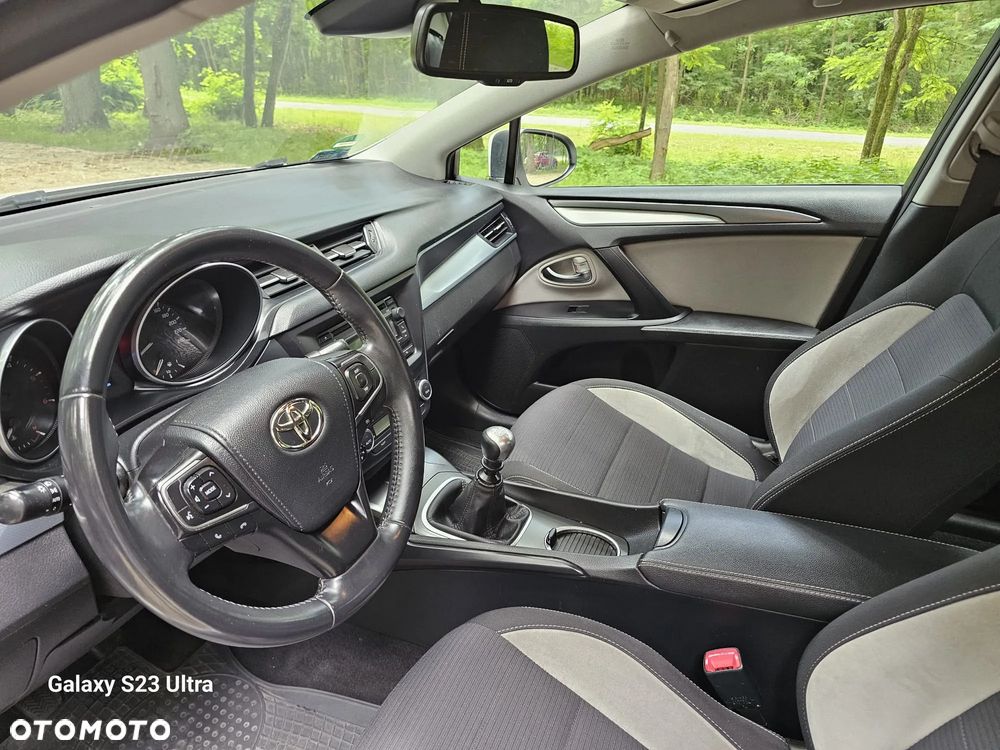 Toyota Avensis 2.0 D-4D Prestige - 7