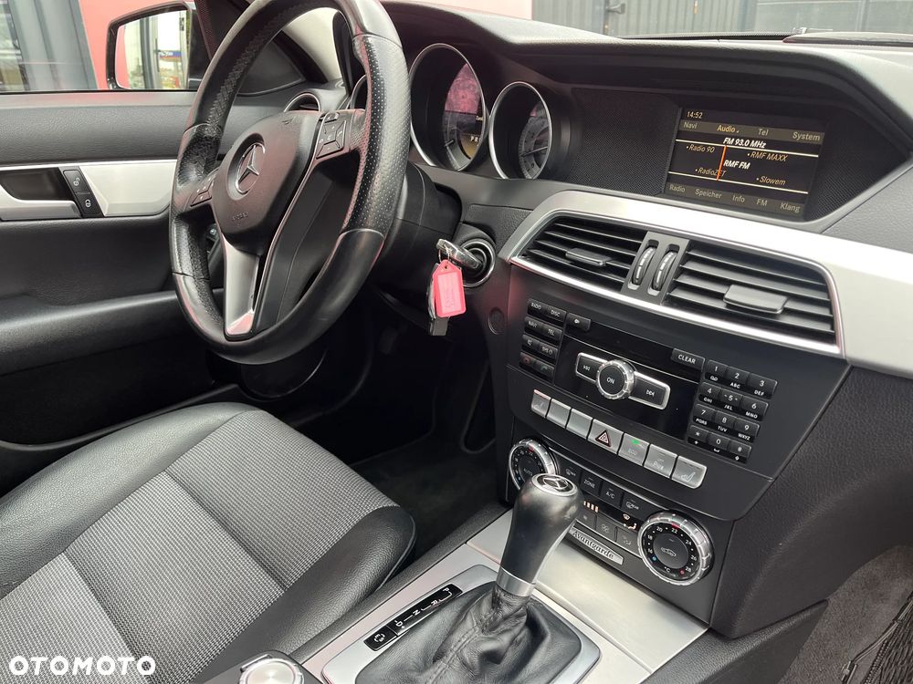 Mercedes-Benz Klasa C 250 (BlueEFFICIENCY) 7G-TRONIC Avantgarde - 12