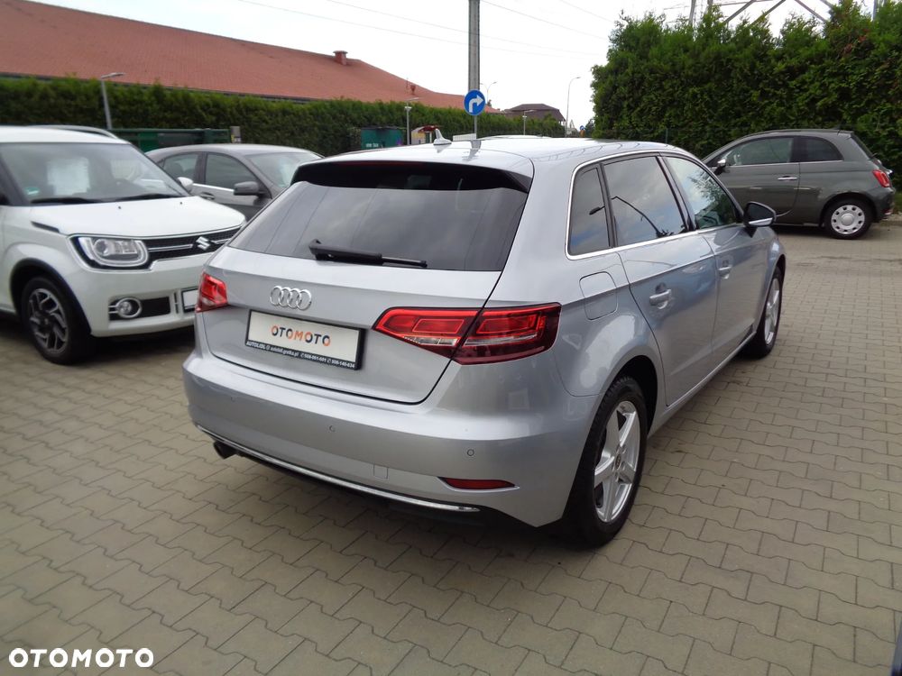 Audi A3 Sportback - 5