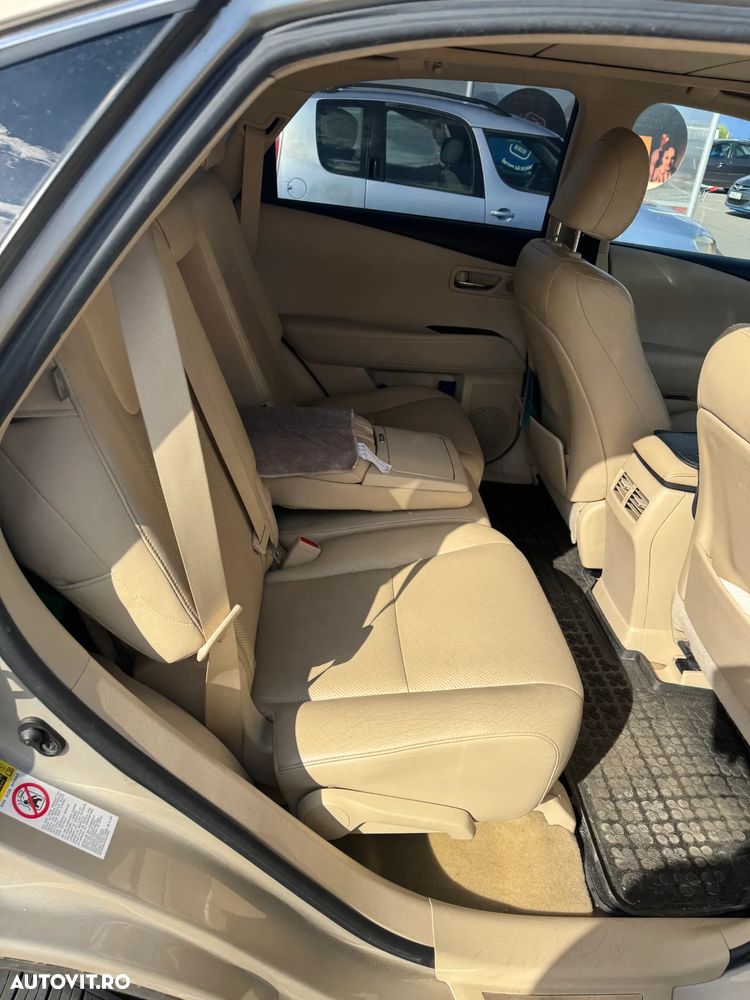 Lexus Seria RX - 21