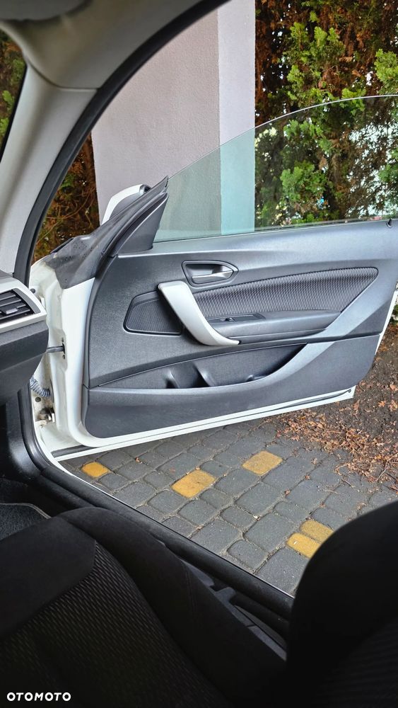 BMW Seria 1 114i - 26