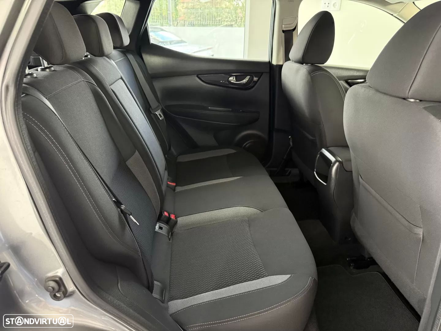 Nissan Qashqai 1.2 DIG-T N-Connecta - 34
