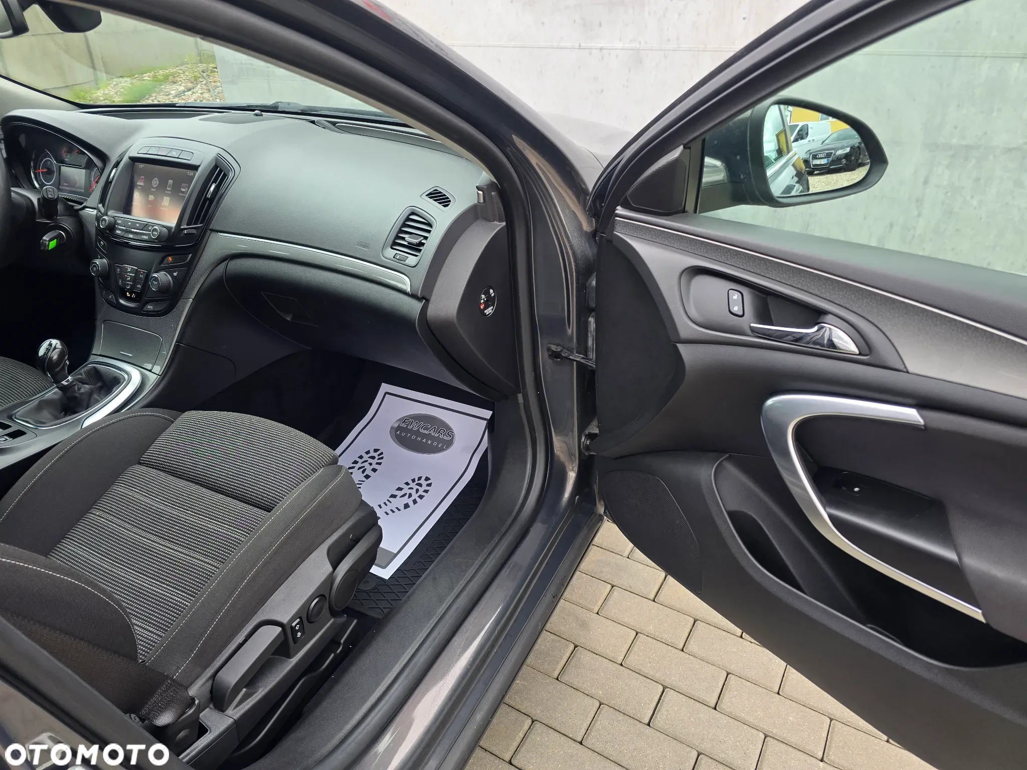 Opel Insignia 2.0 CDTI Cosmo S&S - 18
