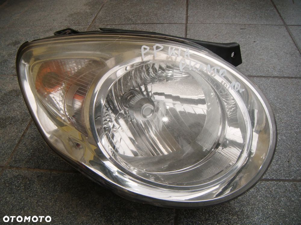 kia picanto 10r  lampa prawy przód - 1
