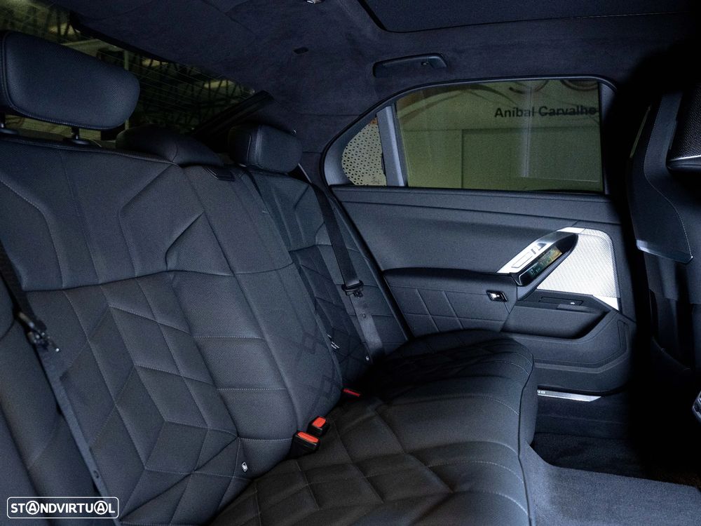 BMW i7 eDrive50 - 25