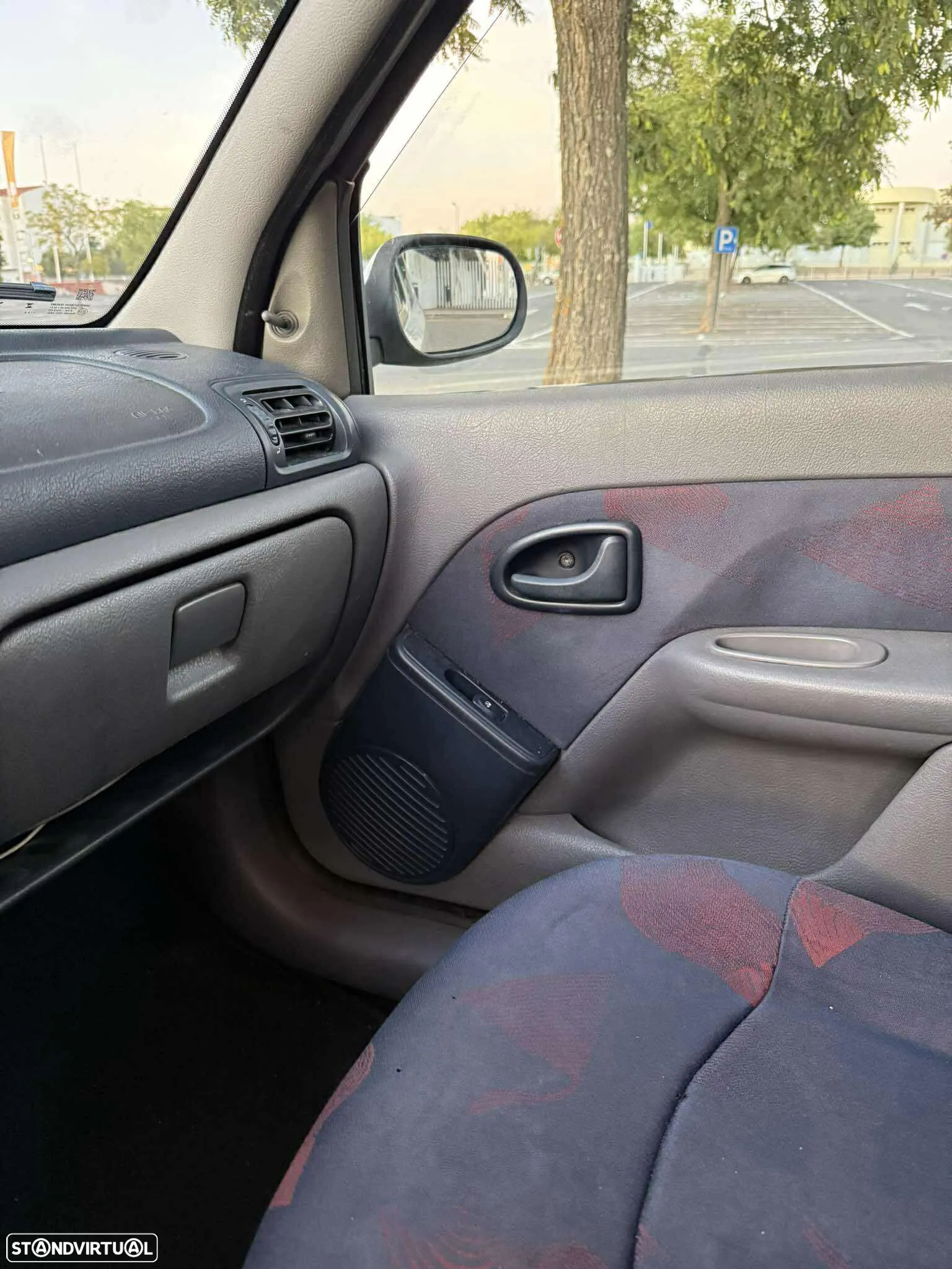 Renault Clio 1.9 D RN - 26