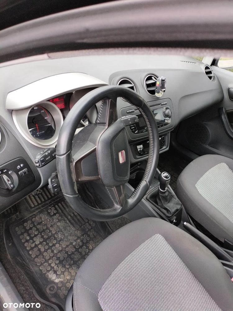Seat Ibiza 1.4 16V Passion - 10