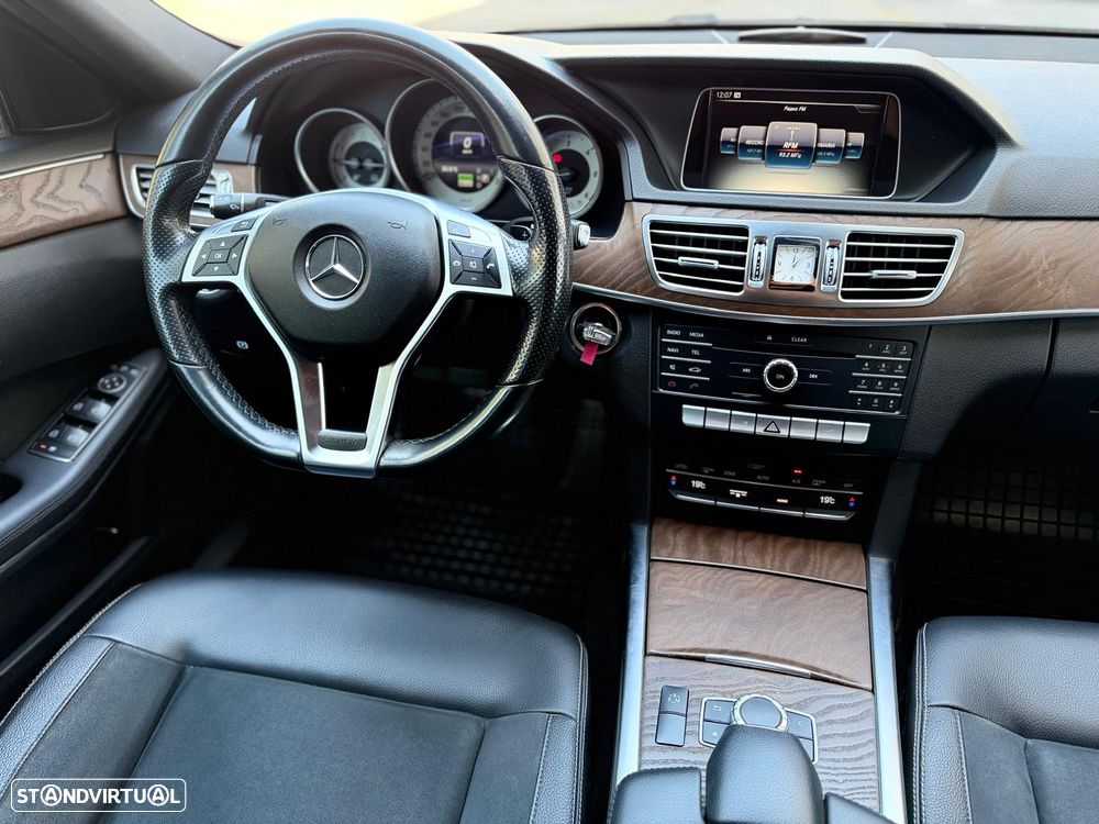 Mercedes-Benz E 300 Bluetec Hybrid Avantgarde - 22
